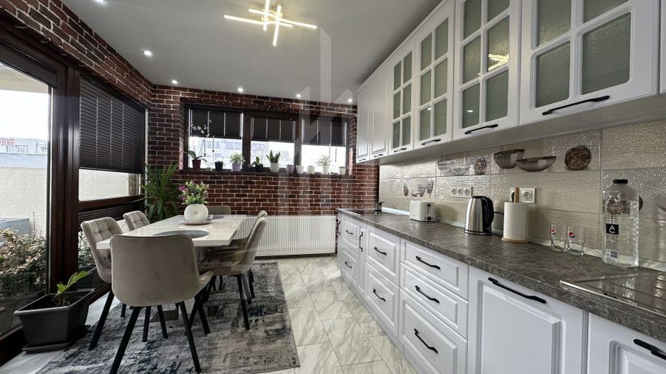 Penthouse de lux cu terasa si 2 balcoane de vanzare Doamna Stanca - Poză 4