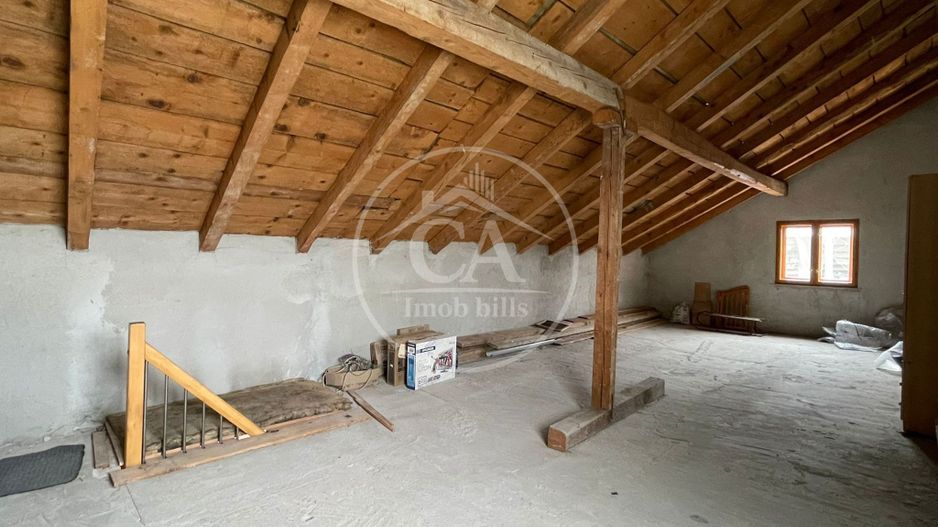 Casa de vânzare cu 8 camere de tip P+E+M in zona Rogerius, Oradea - Poză 26