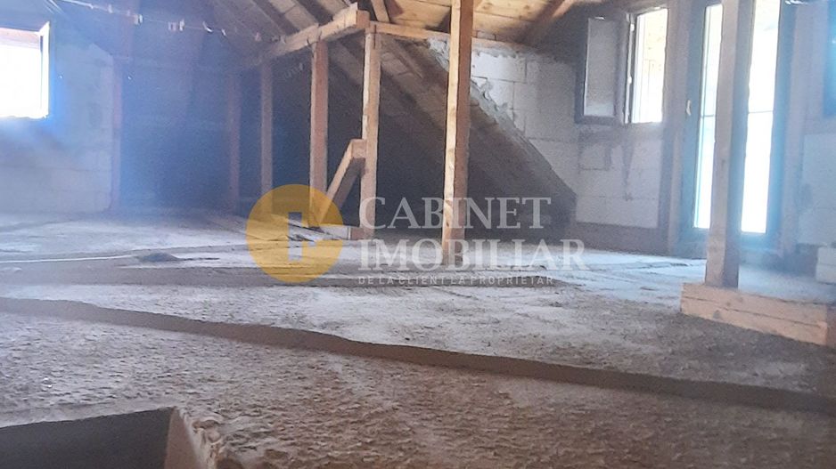 🏢 CASĂ SPAȚIOASĂ VALEA ADÂNCĂ - Oportunitate Versatilă! 🏢 - Poză 13