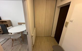 Apartament cu 2 camere, 40mp, Zona Semi-Central - Poză 5