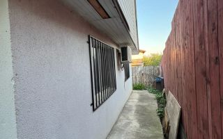 Casă de vânzare în Valea Adâncă, aproape de CUG Nicolina - Poză 4