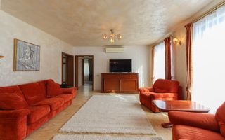 Casa deosebita cu teren de 900mp in cartierul Faget - Poză 5