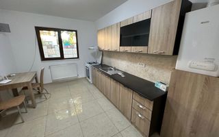 Casă / Vilă cu 4 camere de vanzare  în zona Aradului - Poză 10