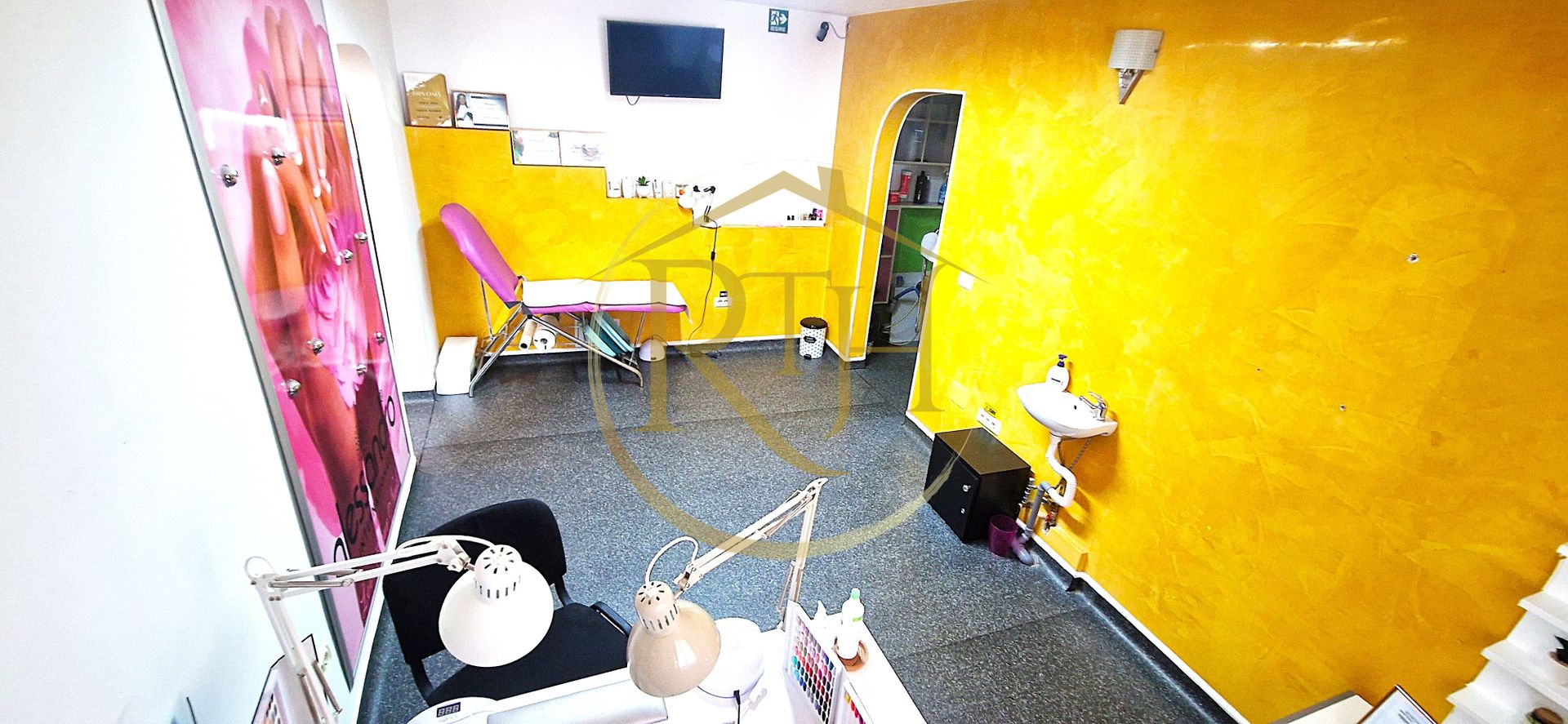 Oferim spre vanzare afacere la cheie,salon infrumusetare si masaj - Poză 7