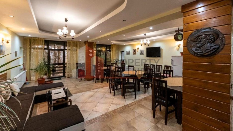 Pensiune Sinaia Langa Castelul Peles | Investitie sigura. - Poză 4
