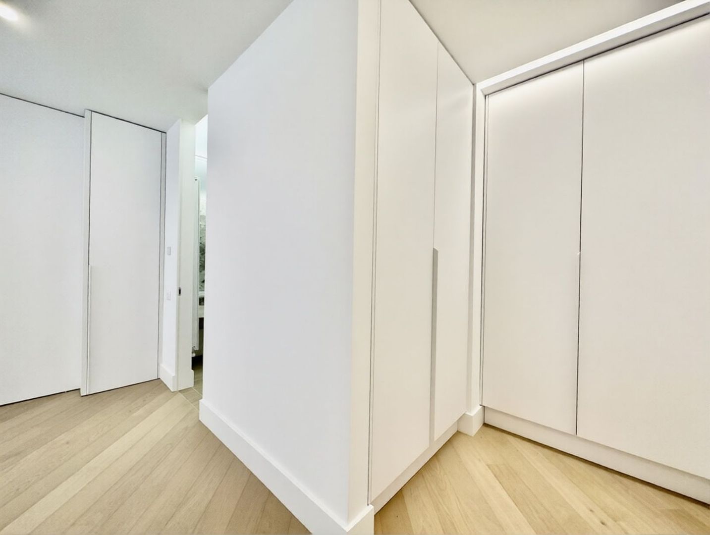 Apartament exclusivist 4 camere I Iancu Nicolae I 2 locuri de parcare - Poză 22