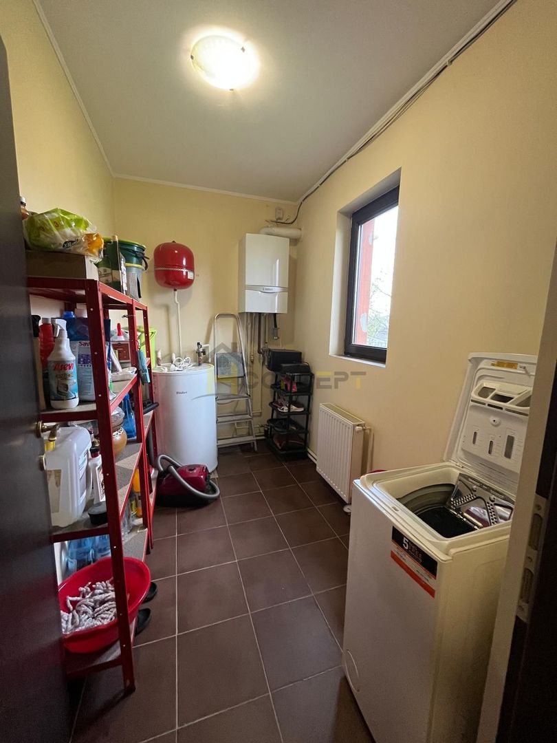 Vila ideala pentru familie numeroasa Clinceni - Poză 11