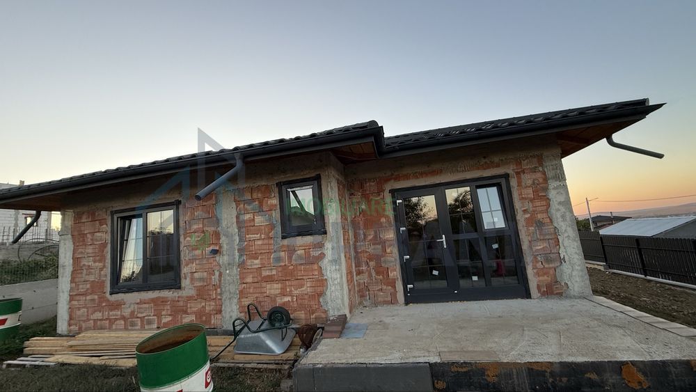 Casă de vânzare 4 camere, 92,8 mp util, Tomesti, Iasi - în curs de finisare, cu beci - Poză 2
