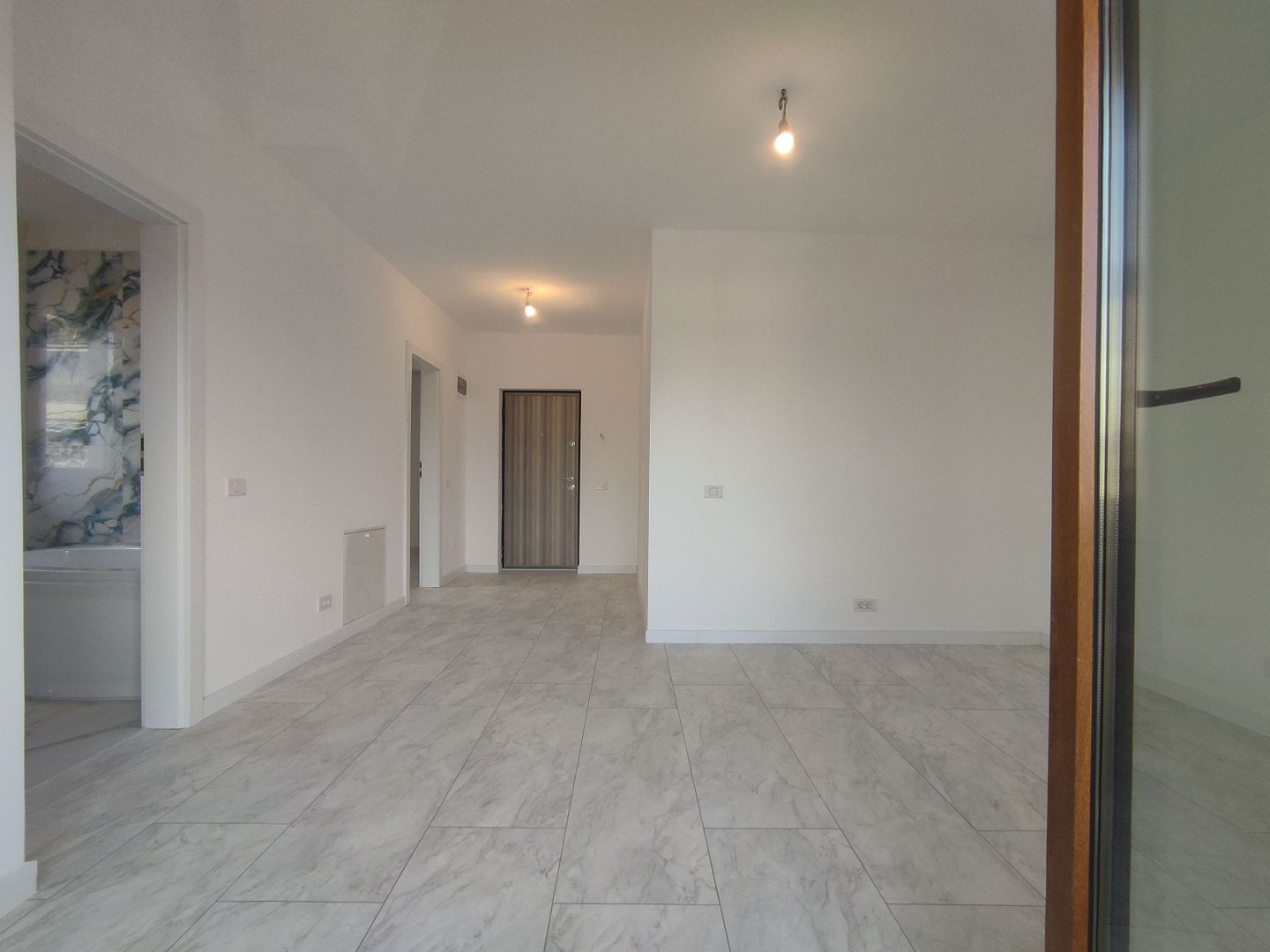 Garsoniera noua de vanzare la 5 minute de metrou laminorului - Poză 2