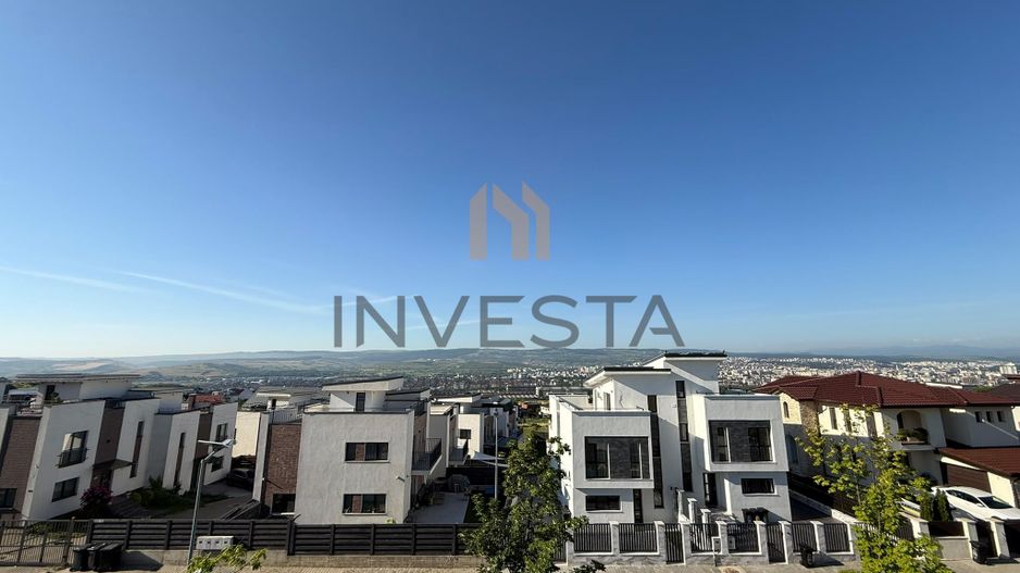 Casa moderna cu terasa panoramica de 40 mp, zona Voronet, Iris - Poză 10