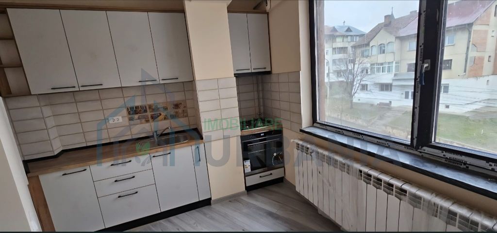 Apartament 2 camere central, mobilat deosebit - Târgu Frumos - Poză 4