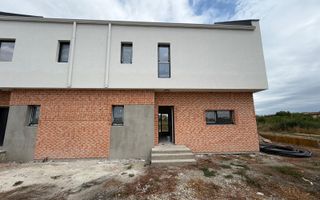 Triplex in Sacalaz |  Finisaje premium | 3 camere | Asfalt | 2 terase - Poză 2