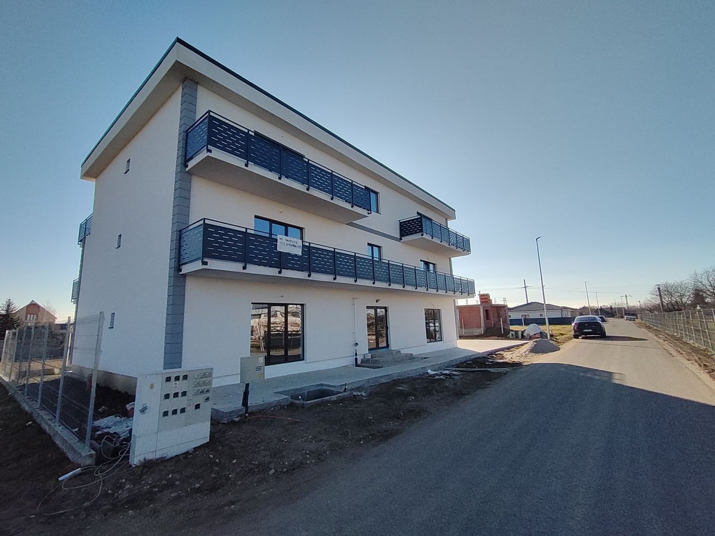 BRASADAS vinde ap 2 cam PARTER zona Odoreului. - Poză 1