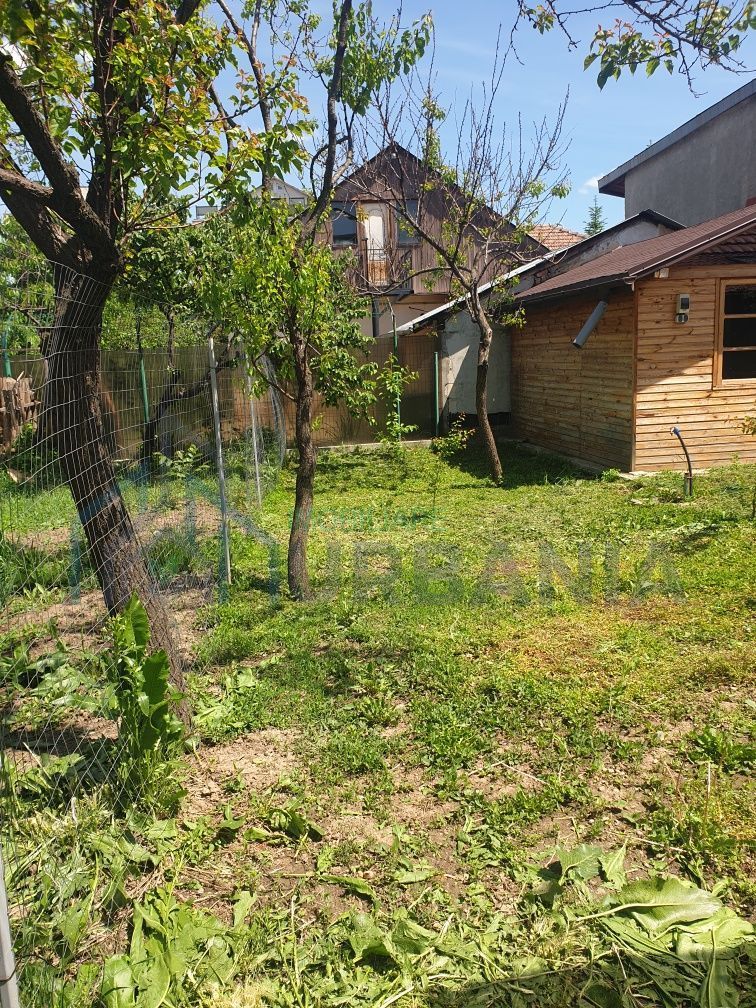 Casă de închiriat, 2 dormitoare, mobilată, curată, curte mică, zonă liniștită, aproape de centru, Iași - Poză 8