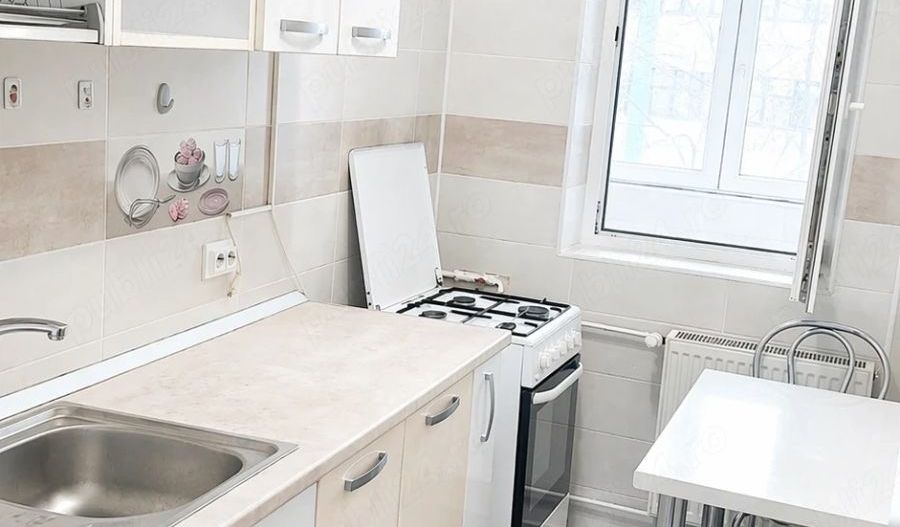 GARSONIERA- DRUMUL TABEREI, BUCATARIE INCHISA, METROU 10 MINUTE - Poză 1