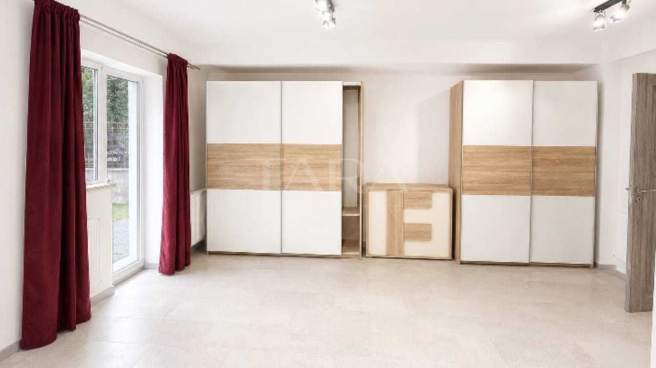 Apartament cu 2 camere, terasă de 22 mp, zona VIVO, Florești. - Poză 1