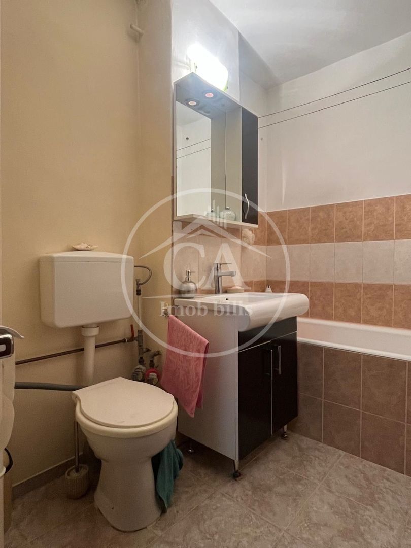 Apartament cu o cameră de vânzare in zona Rogerius, Oradea - Poză 5