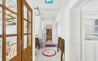 Casă cu 6 camere pe teren de 2029 mp – Miniş - Poză 18