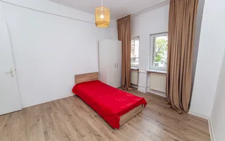 Apartament 4 camere renovat, central, ideal rezidențial sau activitate business - Poză 15
