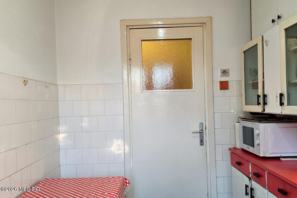 Circumvalatiunii - Gheorghe Lazar - 4 Camere, Etaj 3, 2 Bai, Centrala - Poză 7