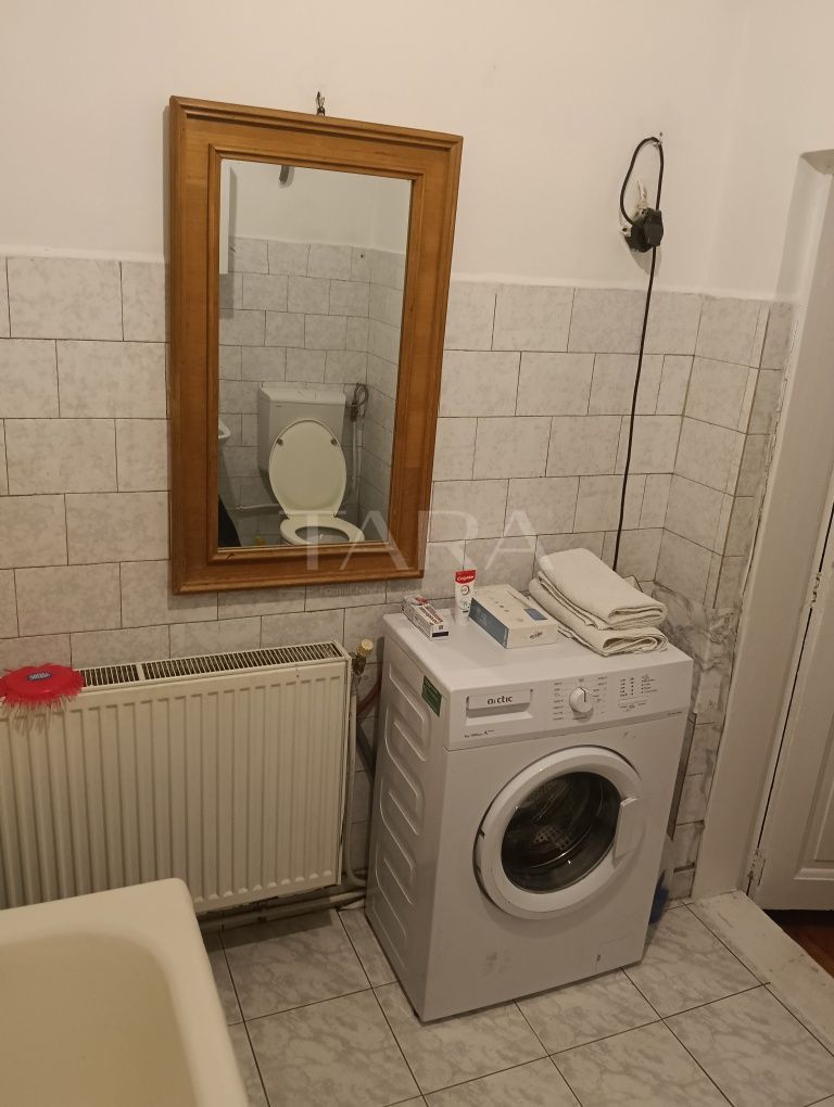 Apartament 3 camere ultracentral, curte si pod mansardabil. - Poză 4