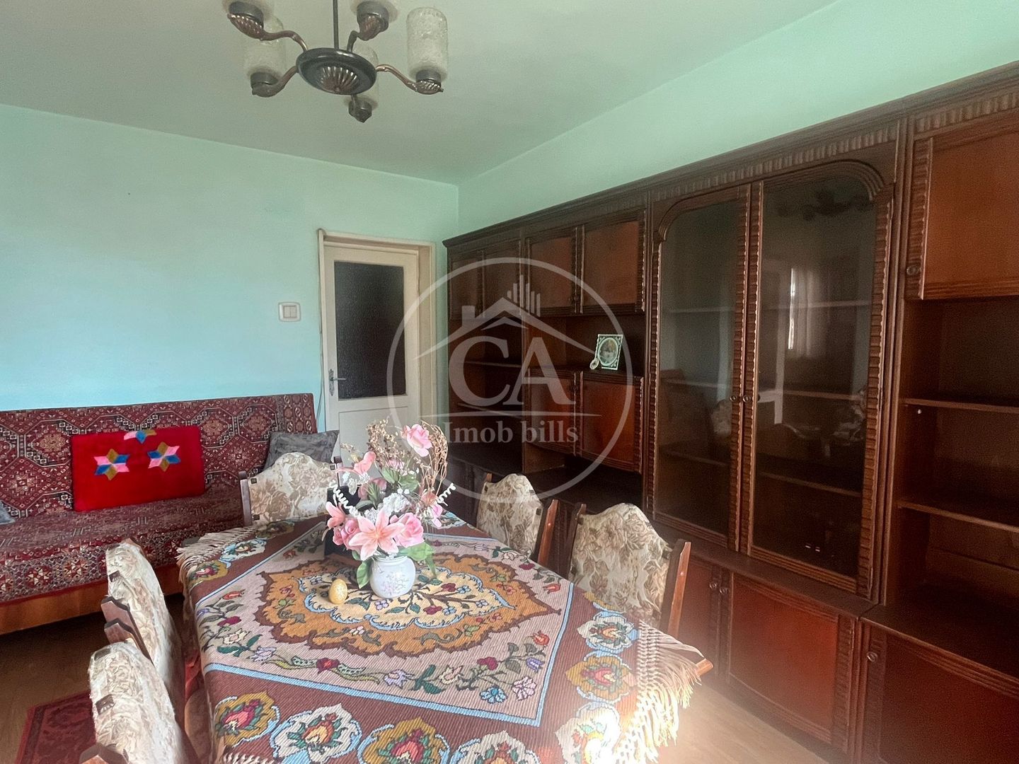 Apartament cu 3 camere de vânzare în zona Rogerius, Oradea - Poză 4