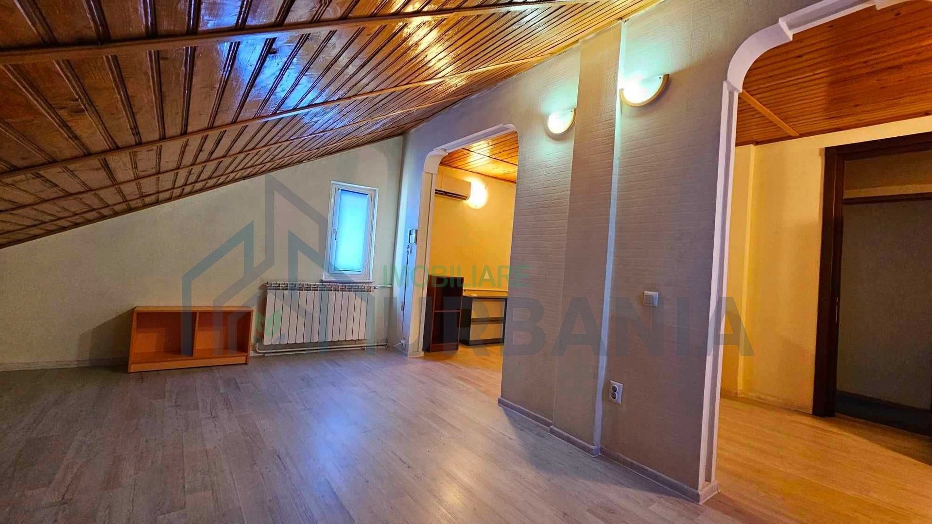 Casa in zona centrala - Poză 7