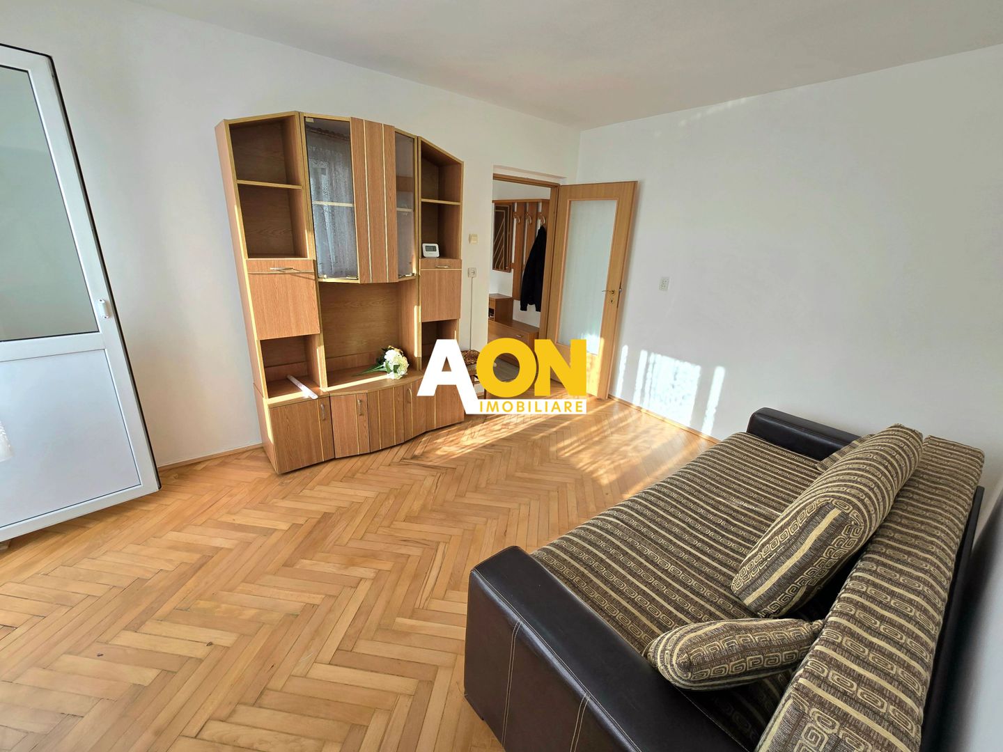 Apartament cu 3 Camere, Etaj Intermediar, Zona Bld. Transilvaniei - Poză 4