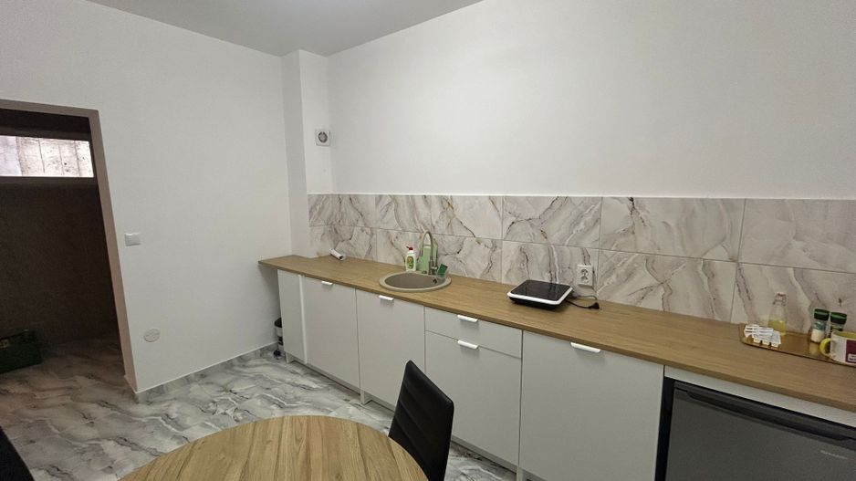 2 Camere Piata Constitutiei + Loc de Parcare - Poză 4