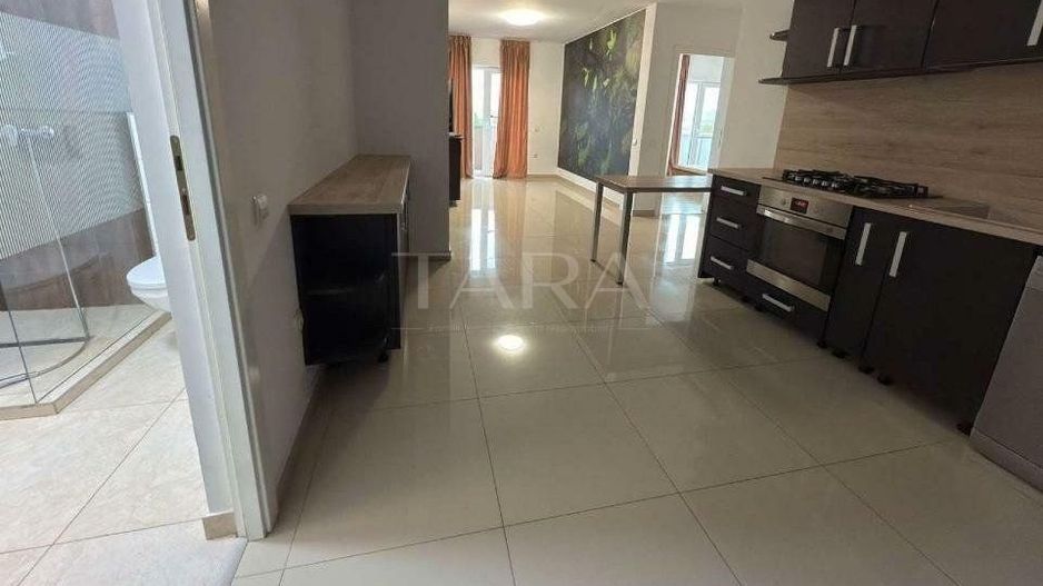 Vânzare apartament cu 3 camere, imobil nou, cu lift. - Poză 3