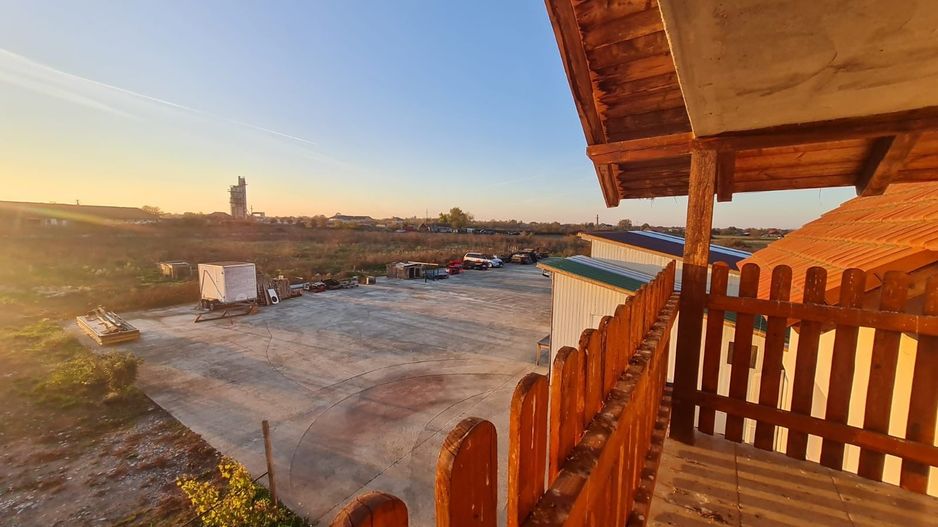 Casa cu teren de 14340 mp în Jebel/Pretabila pentru afacere - Poză 25
