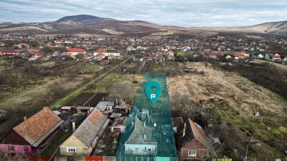 Casă modestă cu 3 camere în Ghioroc - Poză 1