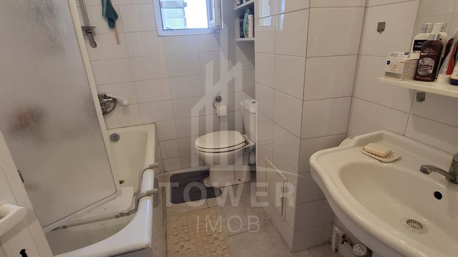Apartament 4 camere -etaj 1, zona V. Aron - Poză 19