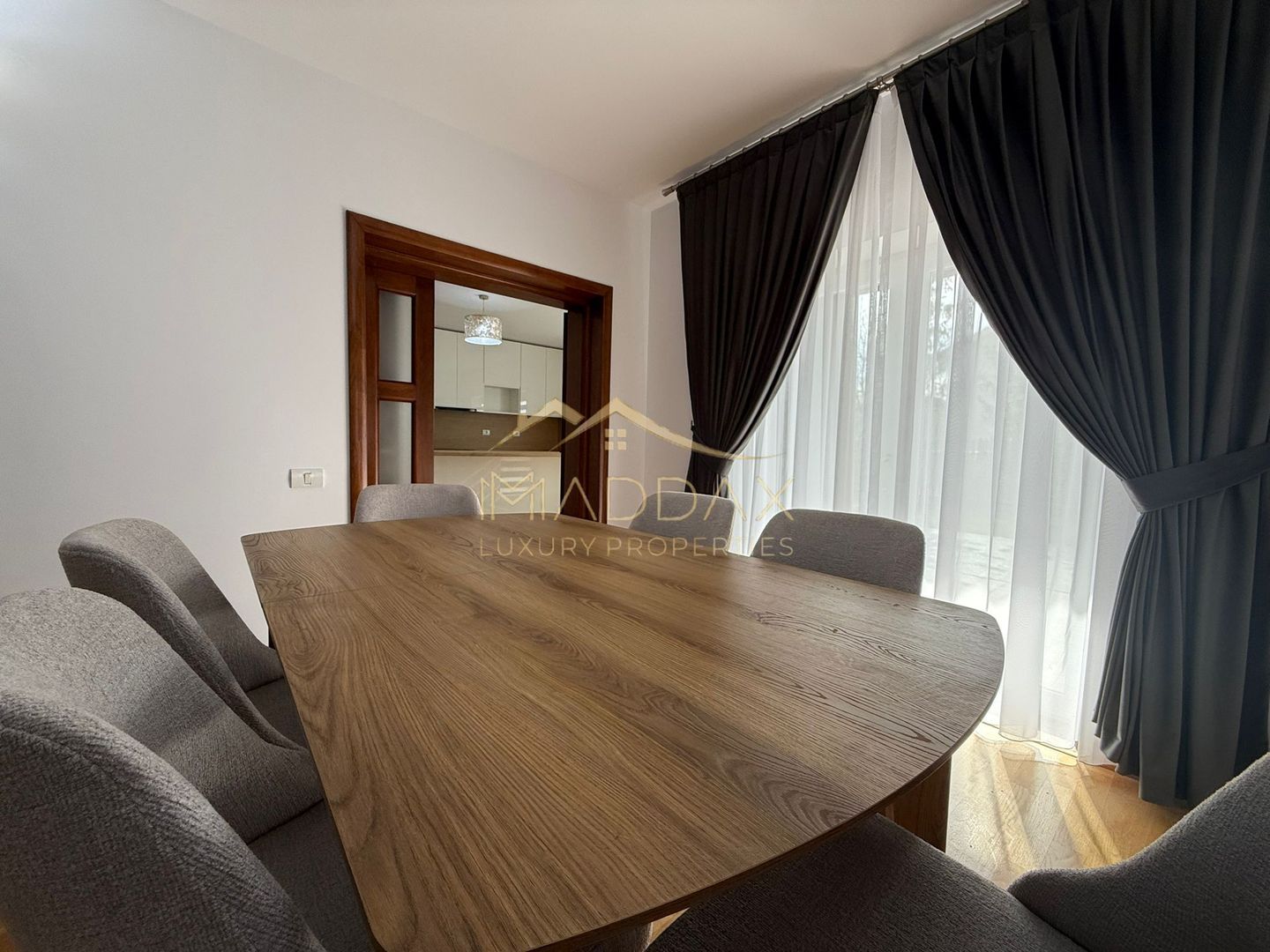 Vila moderna Corbeanca-spatiu, confort si intimitate - Poză 3