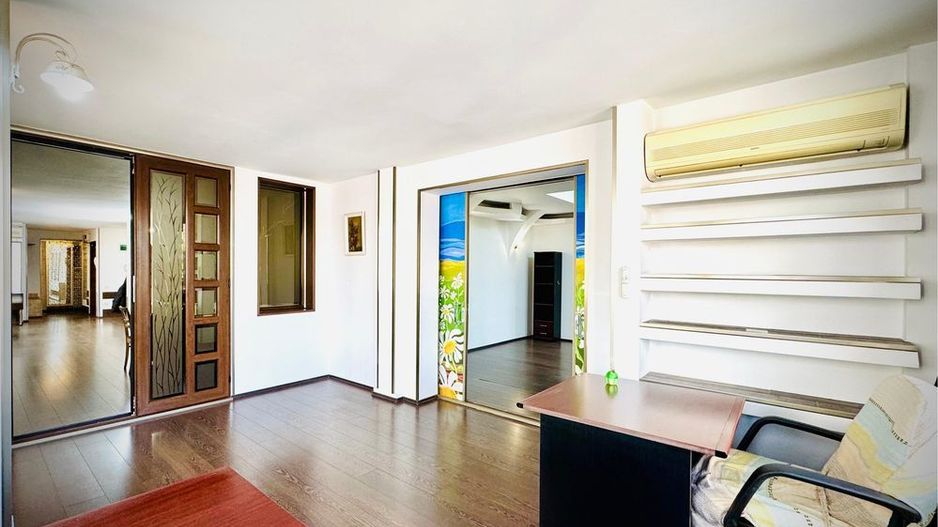 Etaj de inchiriat in vila! zona Victoriei - Poză 7