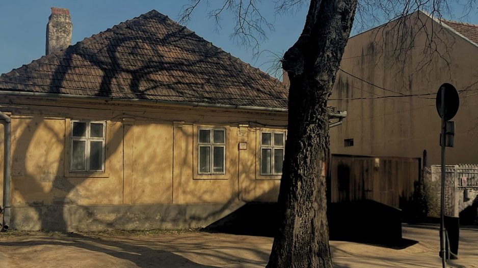 Casă ultracentrală, Oradea – locație premium, potențial excelent - Poză 3