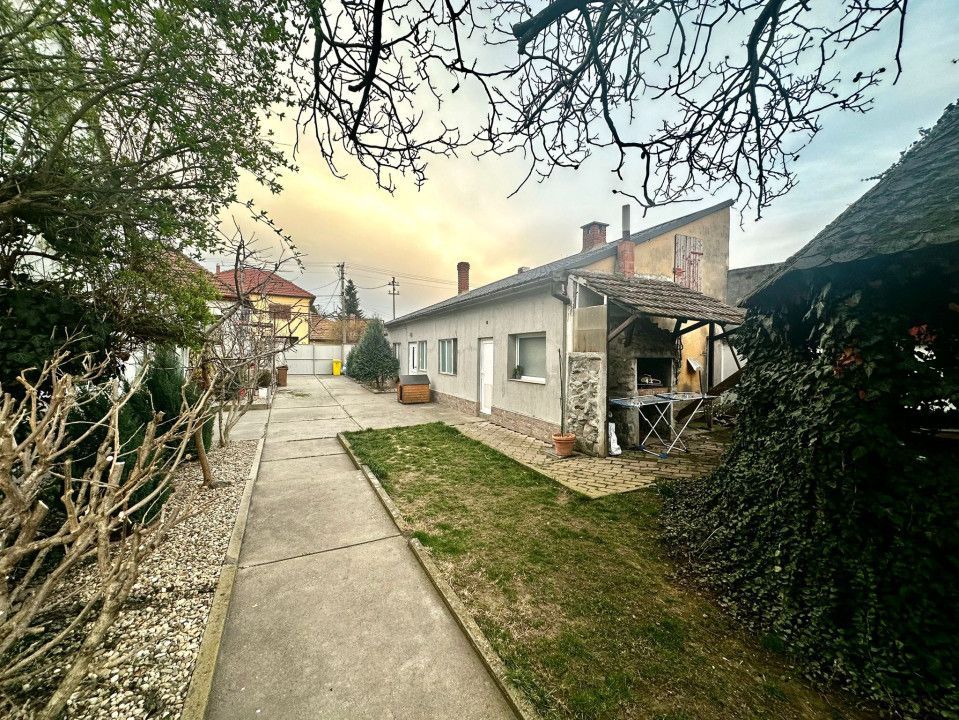 Casa moderna, 2 corpuri de cladire, teren 1000 mp, zona Aradul Nou - Poză 12