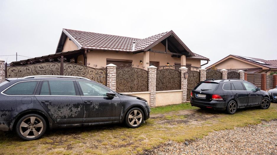 Casa cu 3 camere 400 mp Nojorid utilitati - Poză 5