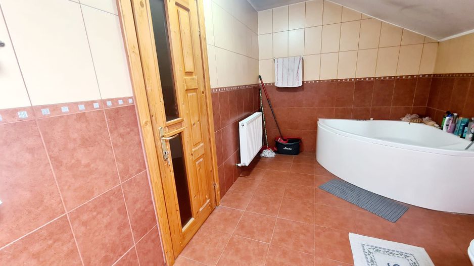 Vila 10 camere / Zona 0 a orasului - Poză 9