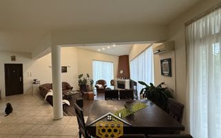 Casa P+1 cu garaj si 950 mp teren in Simnicul de jos -  Comision 0% - Poză 3