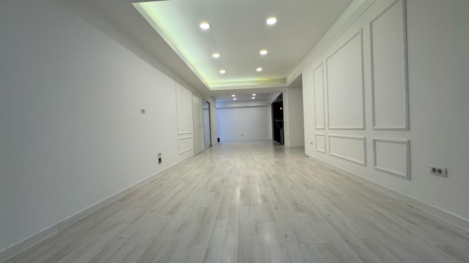 3 CAMERE| CURTE PROPRIE | ARON COTRUS- HERASTRAU - Poză 3