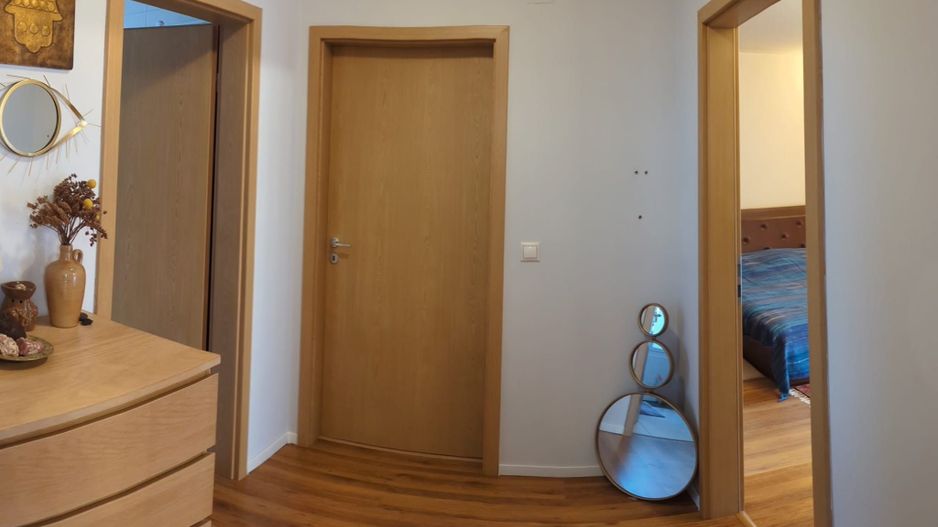 Apartament spatios 100 mp cu lift si 50 mp de terase - Poză 30