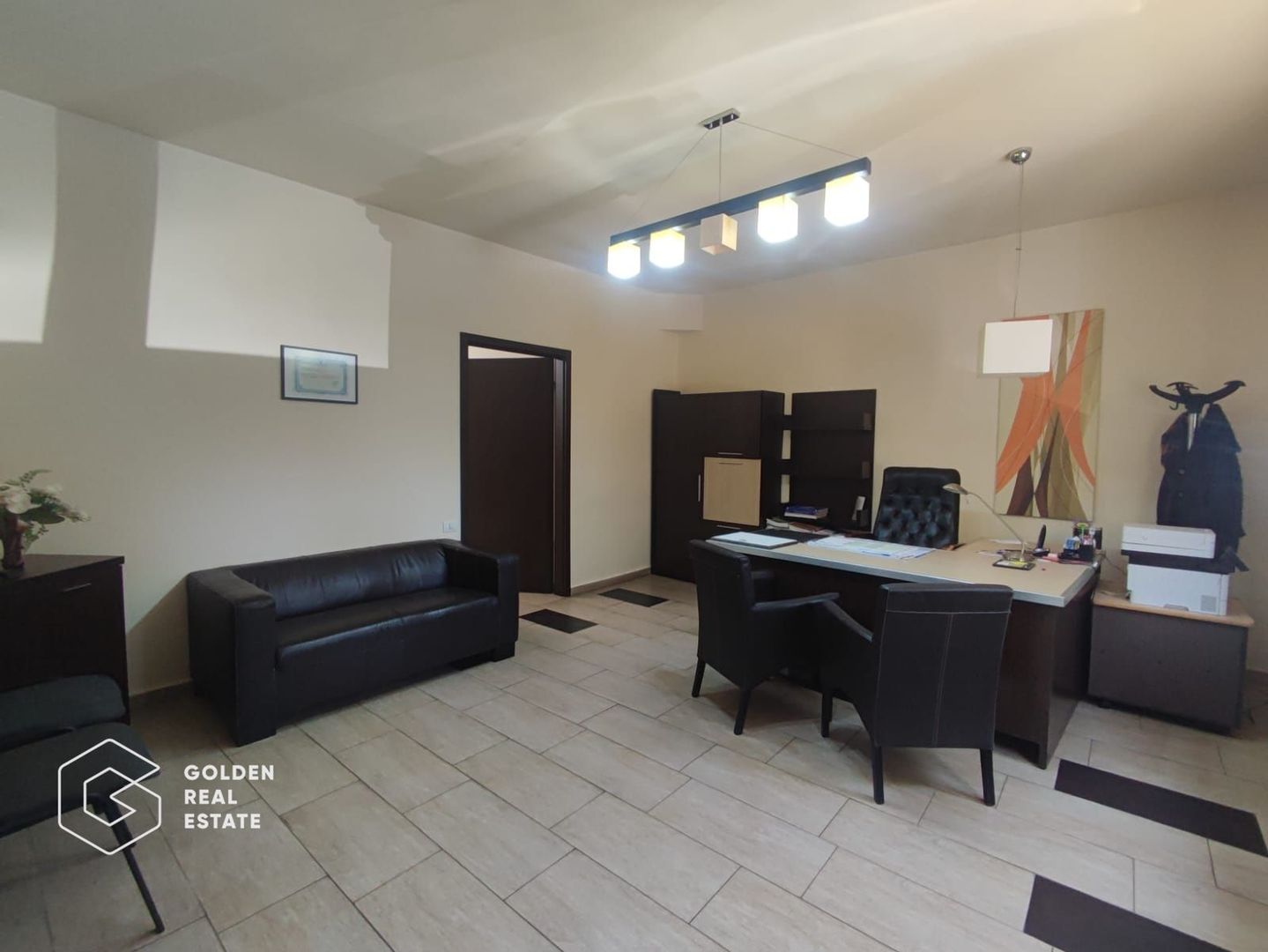 Spatiu cu multiple destinatii, 4 camere, locuri de parcare, Intim - Poză 4