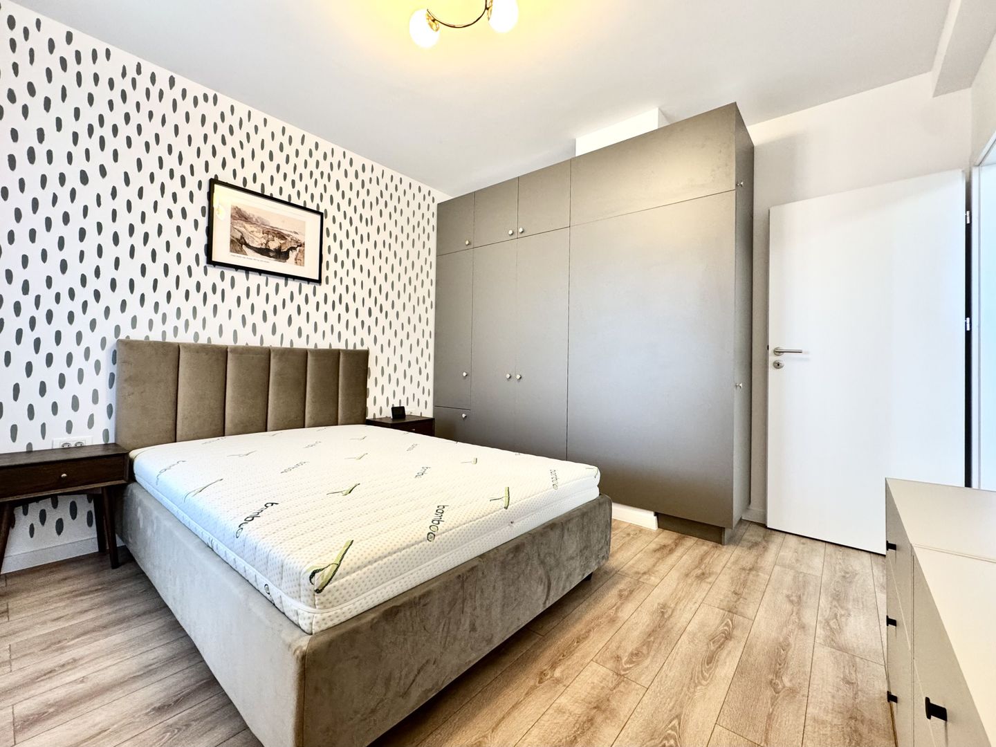 Apartament elegant, prima închiriere, zona Torontalului - XCITY TOWER - Poză 14