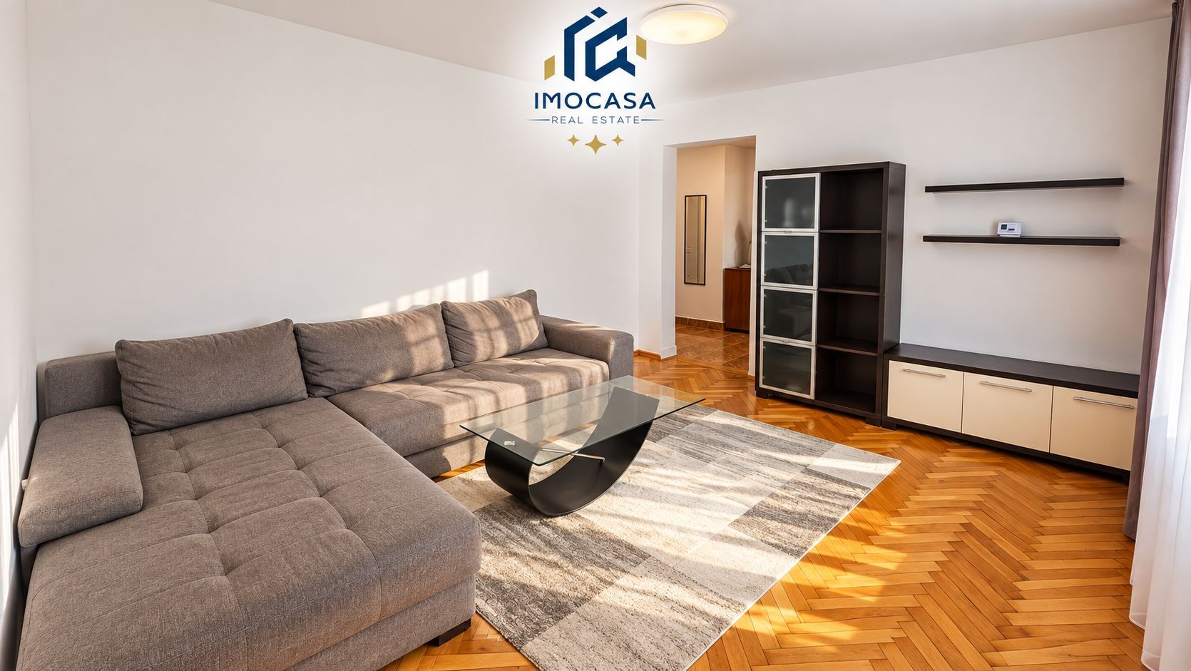 De inchiriat Apartament 4 camere, etaj 2, loc de parcare, Vlaicu, Arad - Poză 1