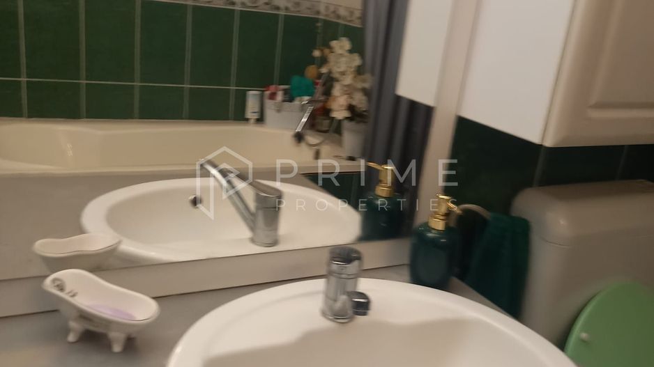 Casa perfectă pentru familie – curte, foișor cu grătar și garaj triplu - Poză 27