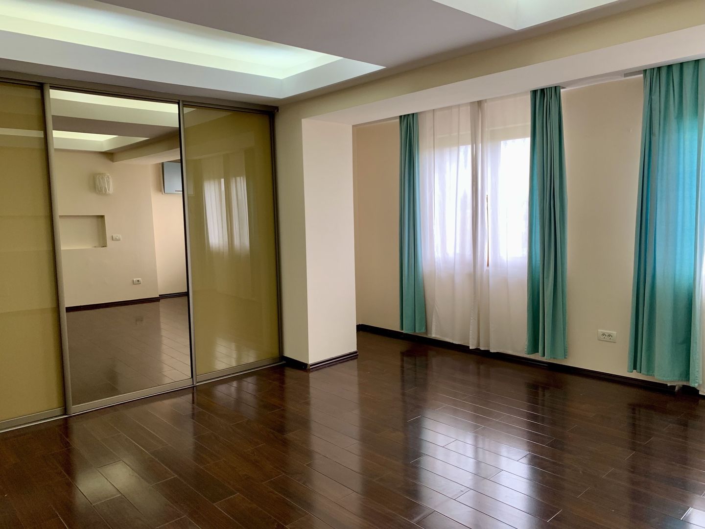 Apartament 4 camere spatios | Barbu Văcărescu |  2 Locuri de parcare - Poză 19