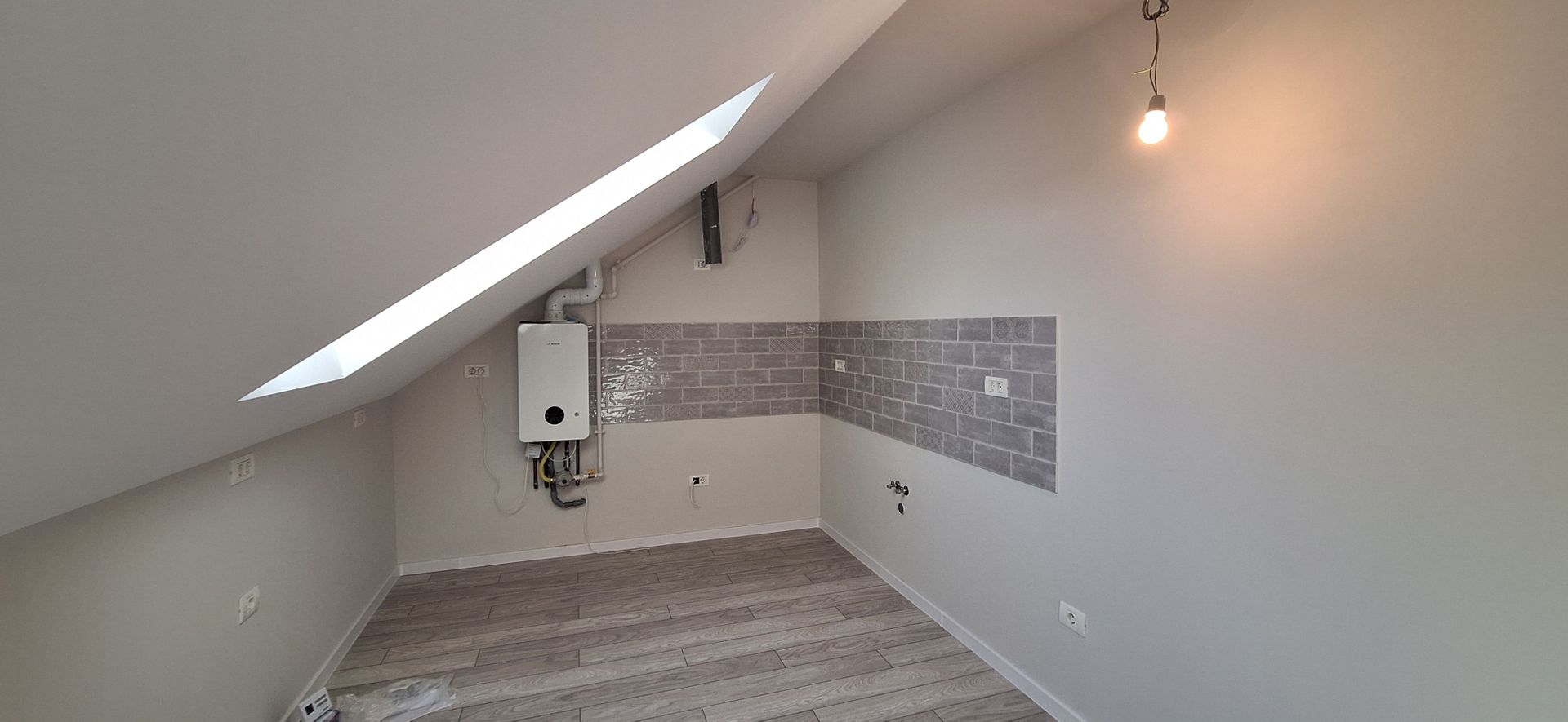 Apartament cu 2 camere si loc de parcare - Poză 7