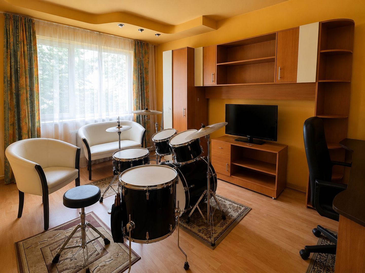 Apartament 3 camere, 63 mp, logie și boxă - Poză 9