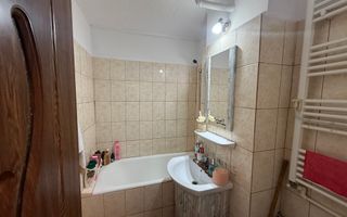 Apartament 2 camere decomandat Craiovita Noua - Poză 8
